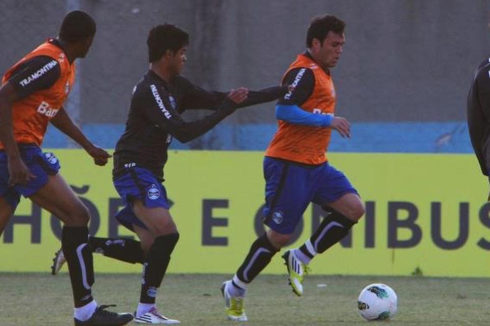 Lucas Sousa estreia profissional 2013
